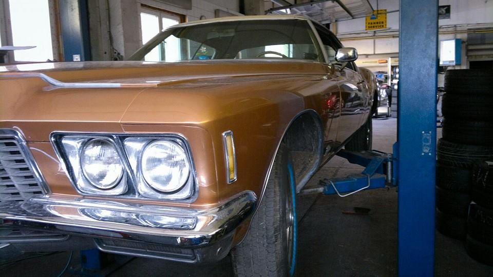 Buick Riviera & US V8